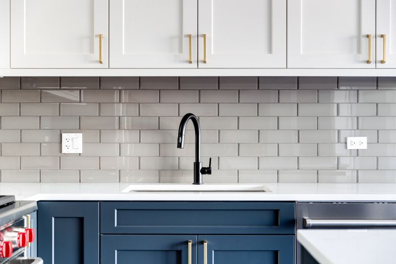 Modern Backsplashes and Tiles